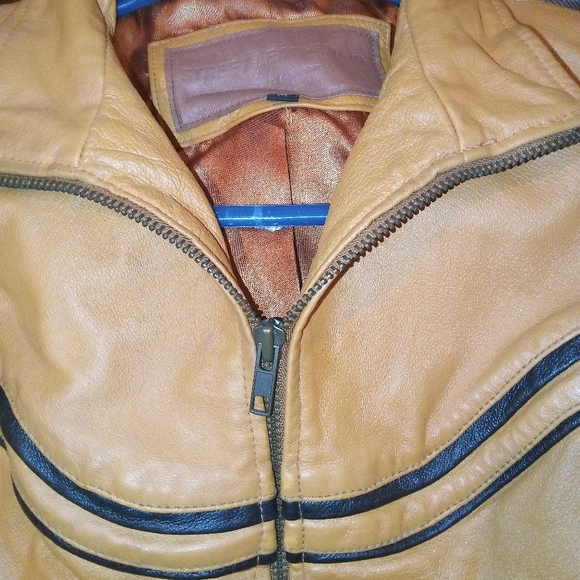 Size medium women's Street Leathers designers collection leather jacket - Picture 7 of 9